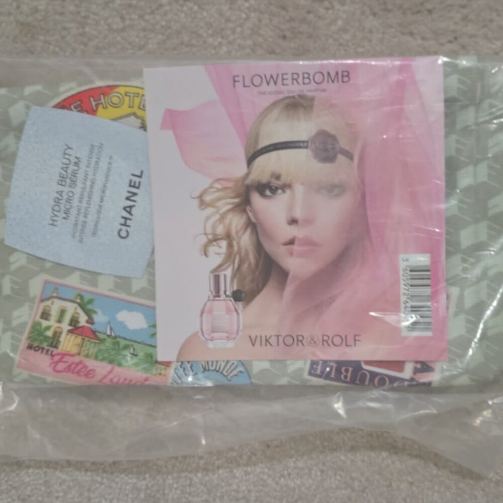ESTÉE LAUDER New York – Flight No.1946 Exclusive Collector’s Pouch – Brand N✨ - Picture 8 of 8